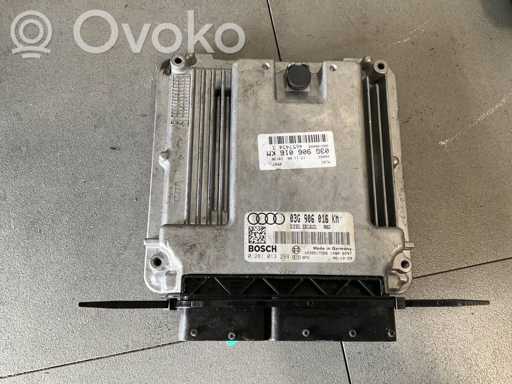 Audi A4 S4 B7 8E 8H Unité de commande, module ECU de moteur