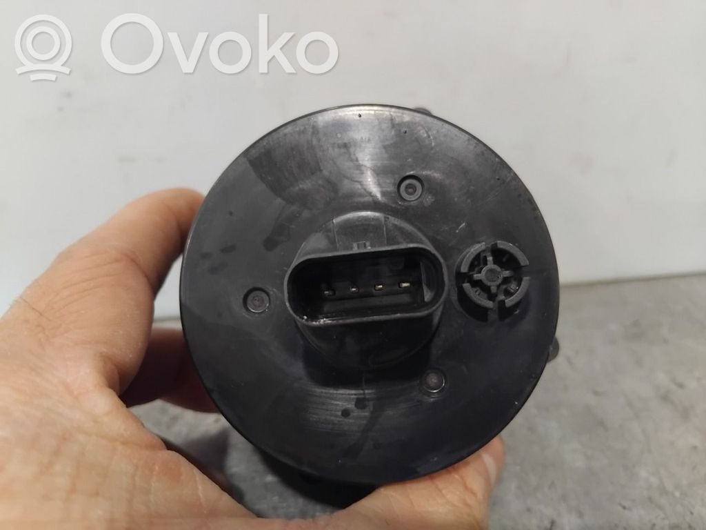 Tesla Model 3 Webasto pompe de circulation d'eau 
