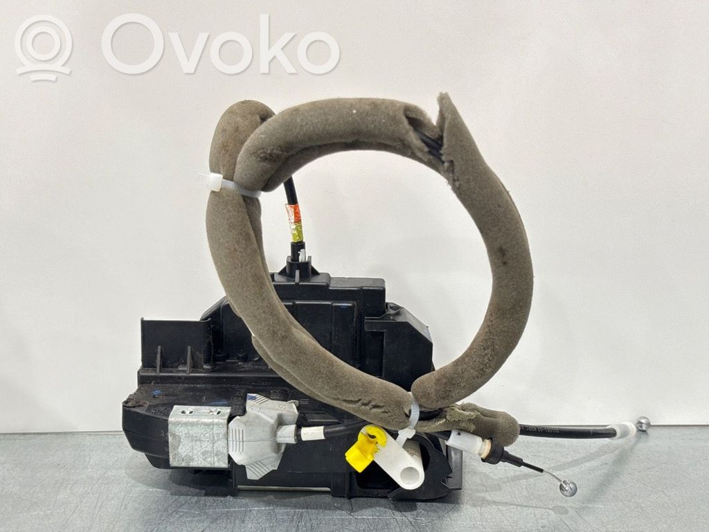 Nissan Qashqai Cerradura de puerta delantera