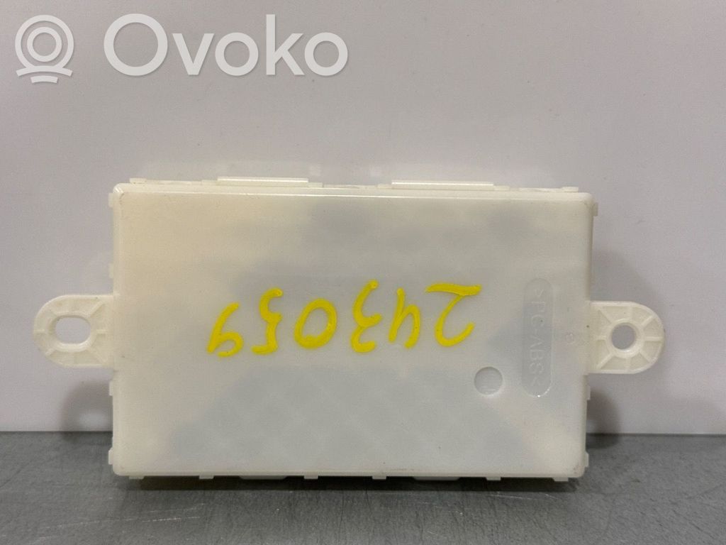 Mercedes-Benz GLE AMG (W166 - C292) Module de contrôle sans clé Go 