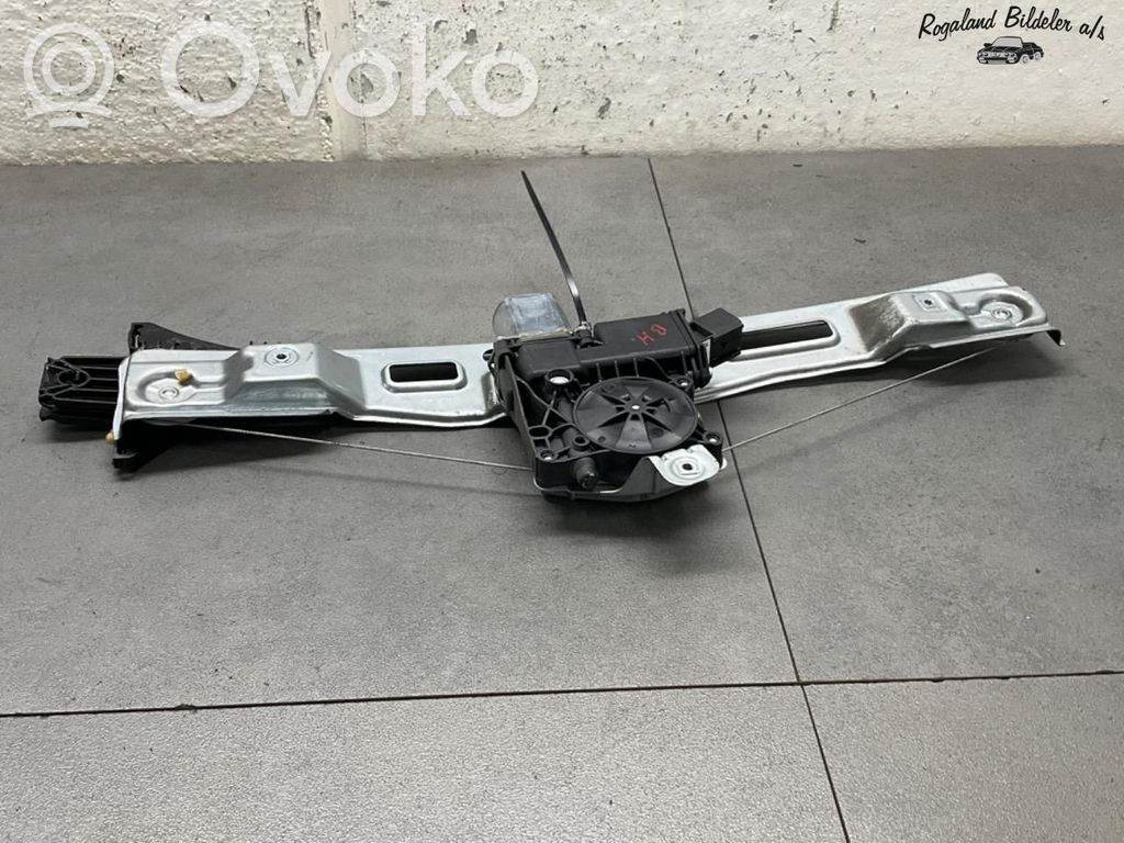 Opel Zafira C Podnośnik szyby drzwi z silniczkiem 