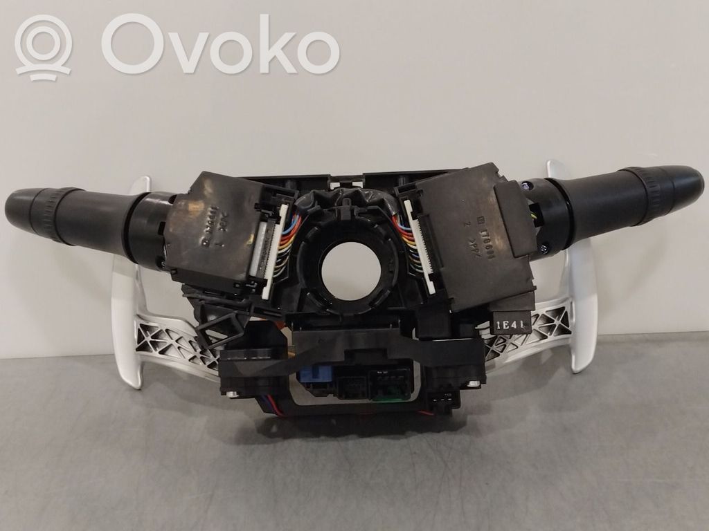 Mitsubishi Outlander Multifunctional control switch/knob