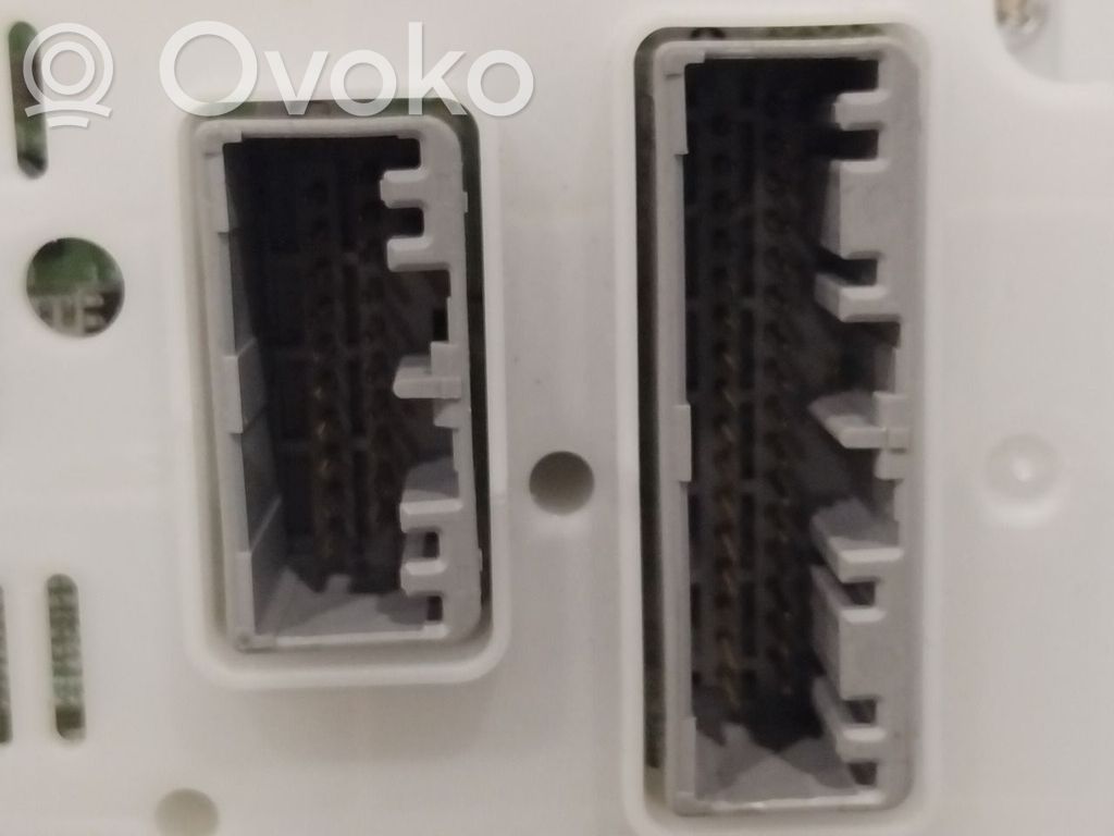 Mitsubishi Outlander Console centrale, commande chauffage/clim