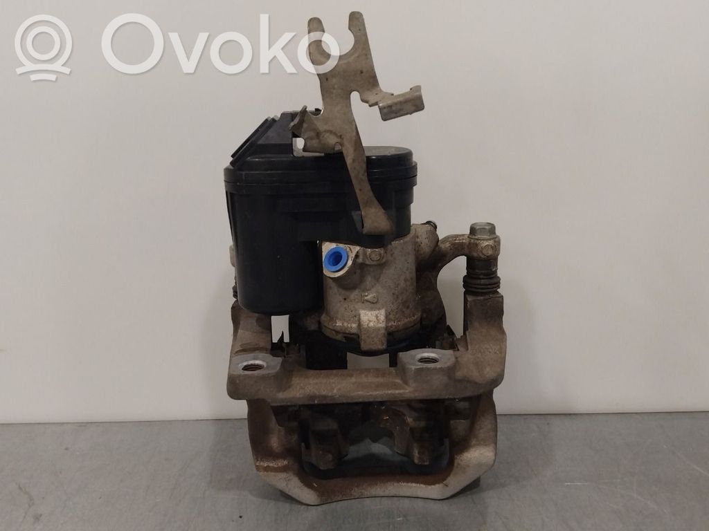 BMW 3 G20 G21 Aizmugurējais suports 