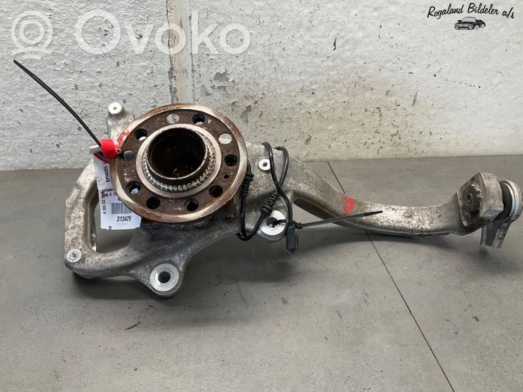 Mercedes-Benz C W205 Etupyörän navan laakerikokoonpano 