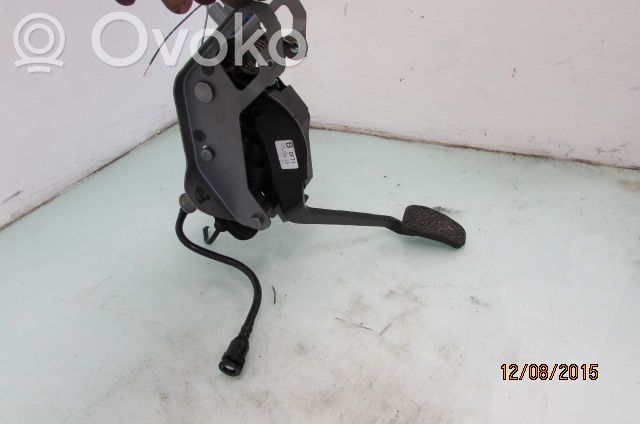 Mazda 2 Conjunto de pedal