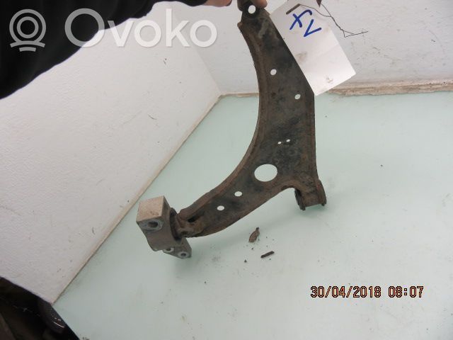 Volkswagen Golf V Querlenker vorne 