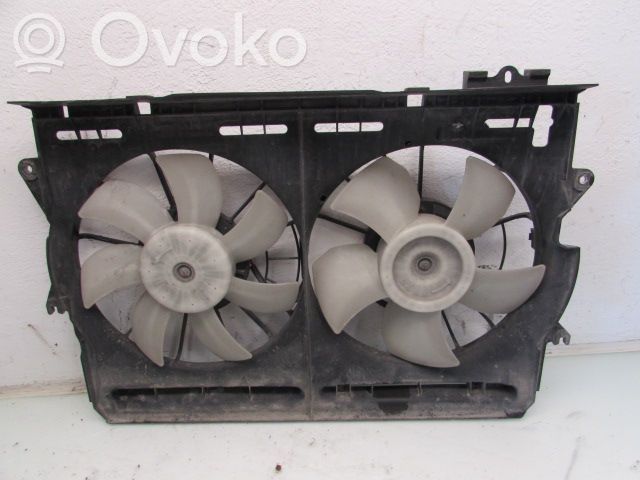 Toyota Corolla Verso E121 Lüfterzarge 