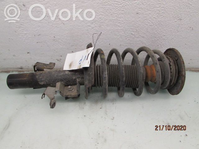 Volvo XC70 Priekinis amortizatorius su spyruokle