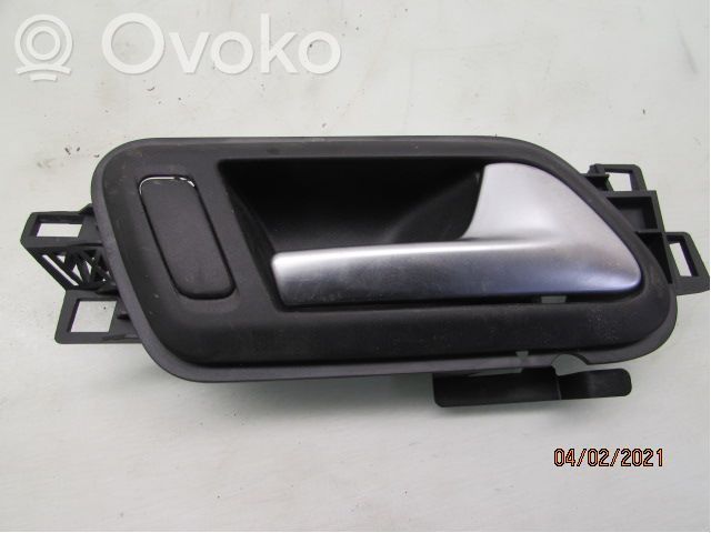 Volkswagen Amarok Mâner interior ușă față 