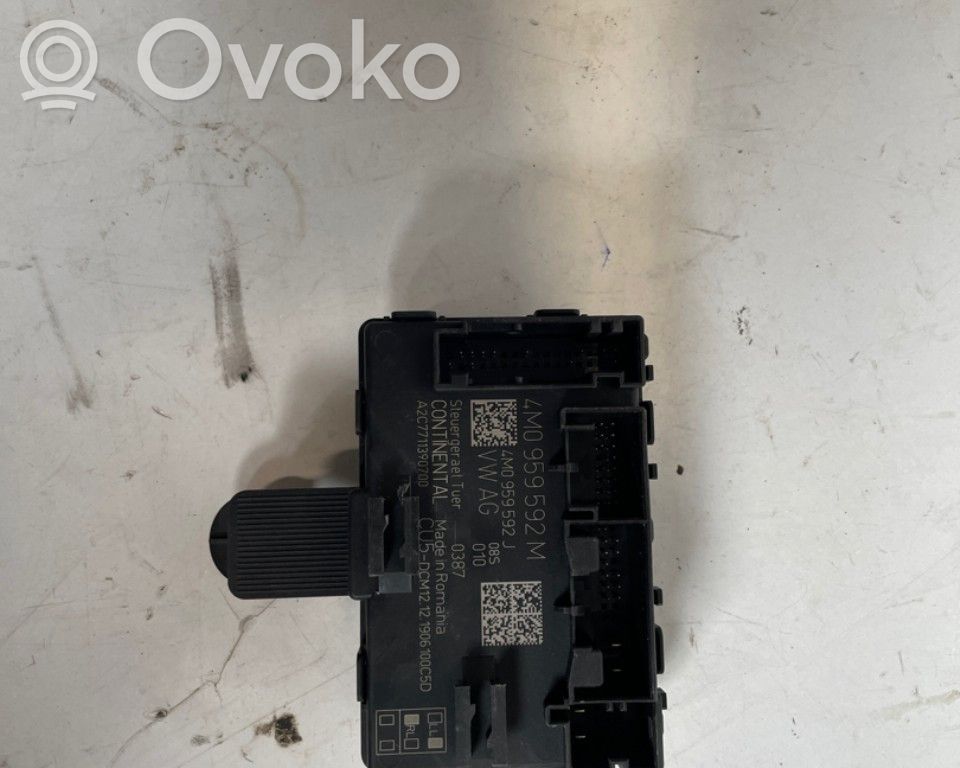 Audi e-tron Oven ohjainlaite/moduuli