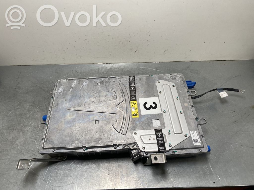 Tesla Model S Caricabatteria (opzionale) 