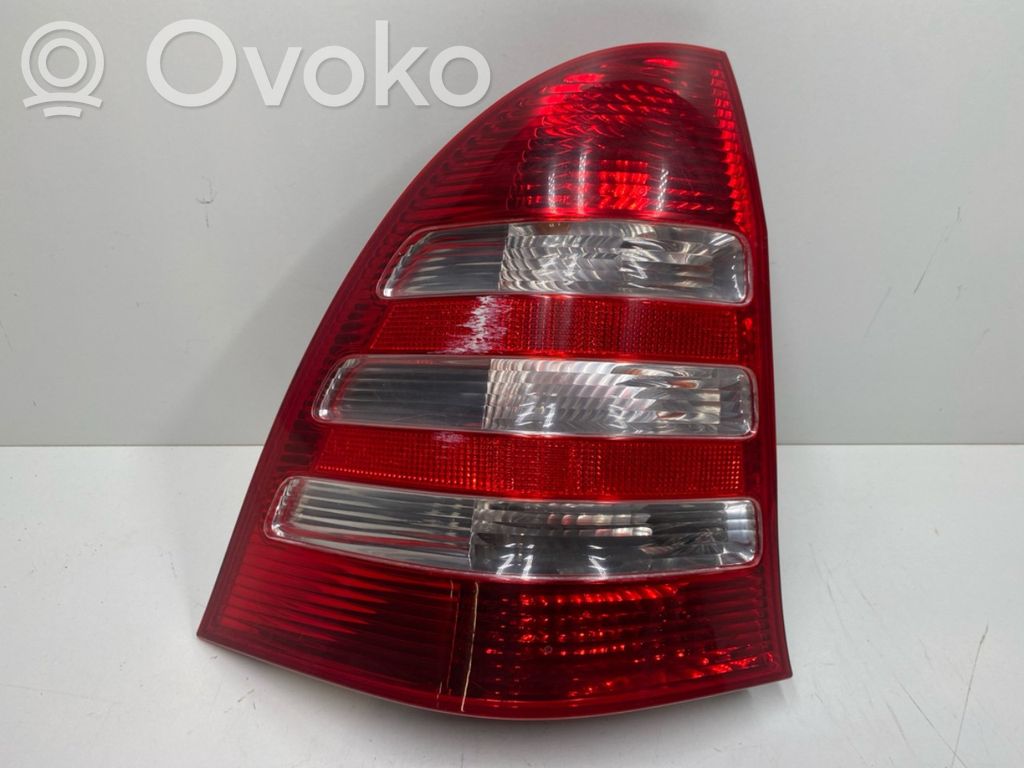 Mercedes-Benz C W203 Luci posteriori 