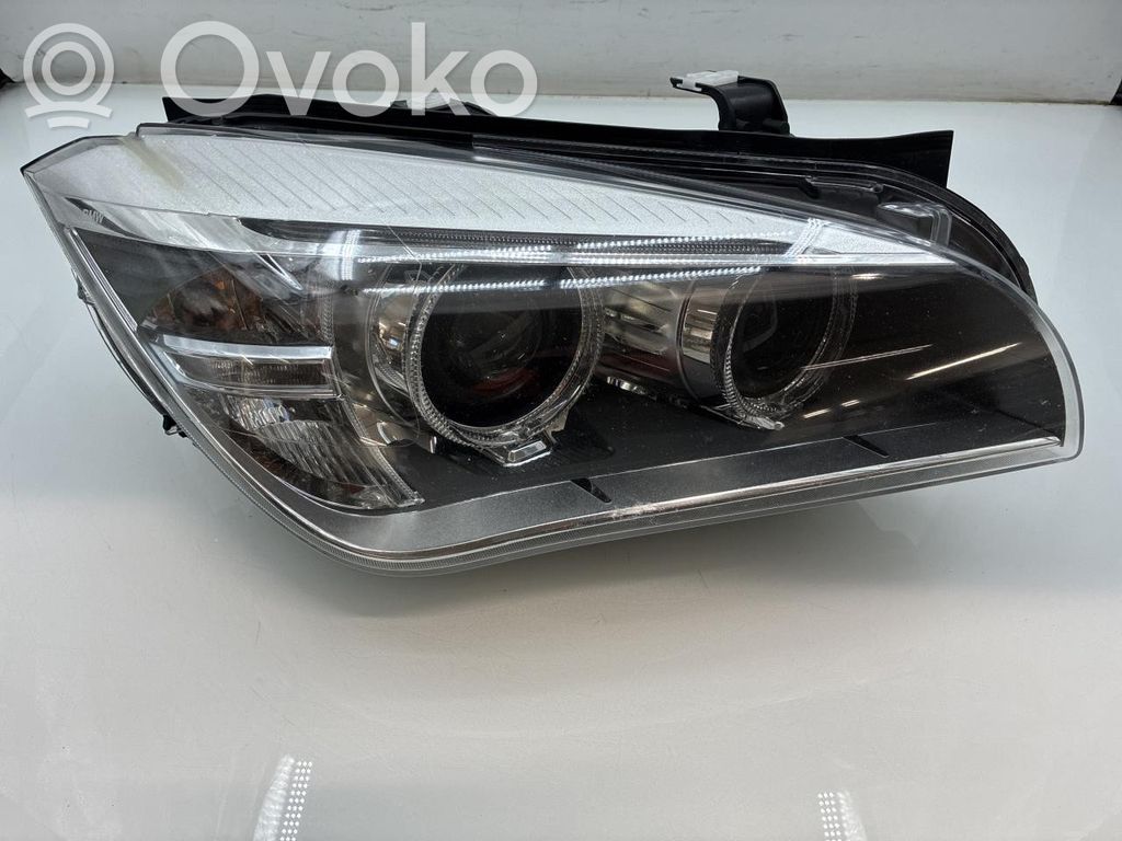 BMW X1 E84 Lampa przednia