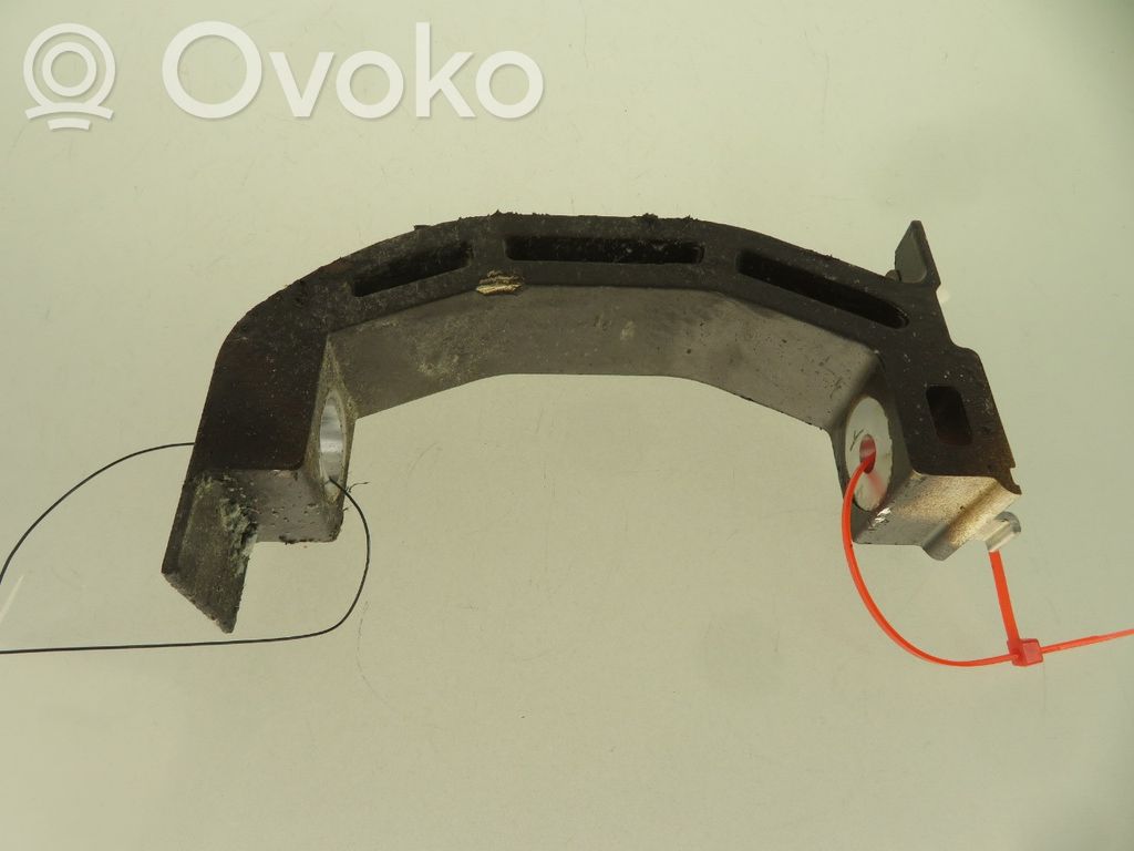 Volvo EX40 Jännitteenmuunnin/vaihtosuuntaaja 