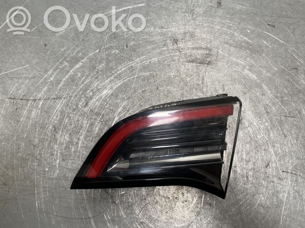 Tesla Model Y Feux arrière / postérieurs 