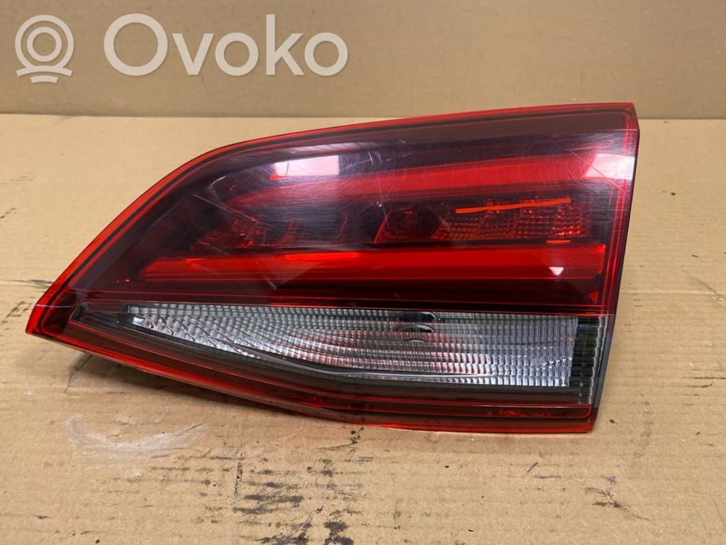 Opel Astra K Aizmugurējais lukturis virsbūvē 