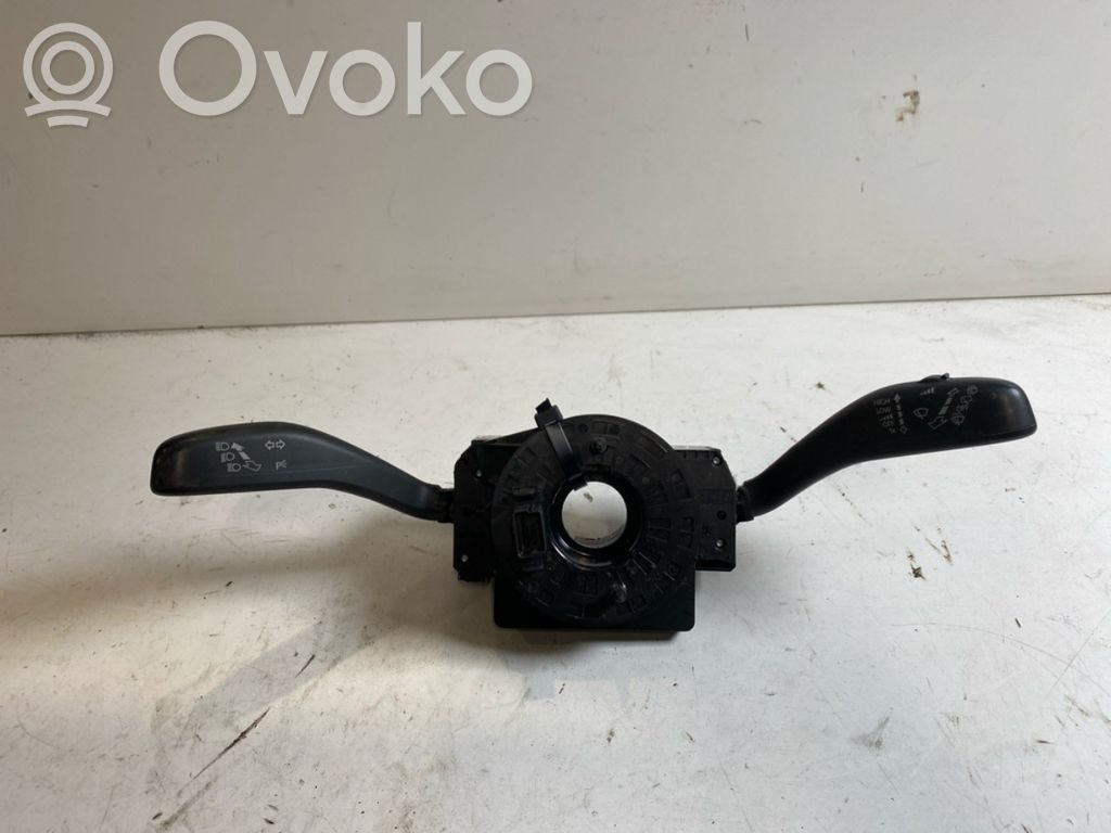 Volkswagen Polo V 6R Interrupteur / bouton multifonctionnel 