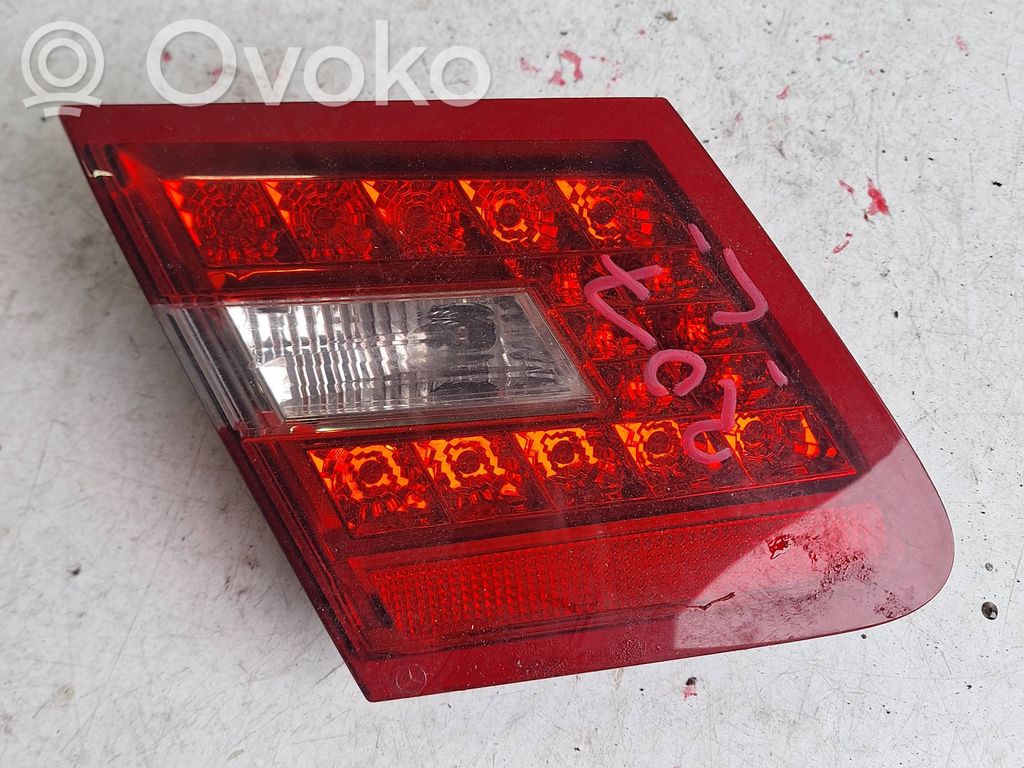 Mercedes-Benz E C207 W207 Lampă spate în caroserie 