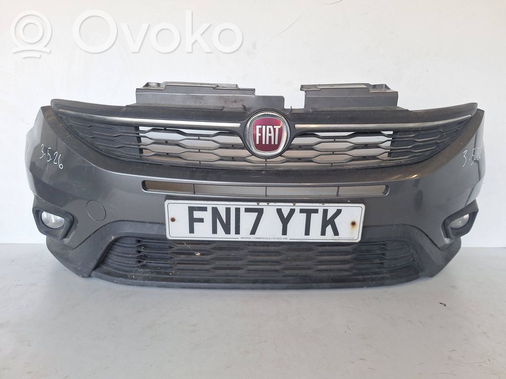 Fiat Doblo Parachoques delantero 