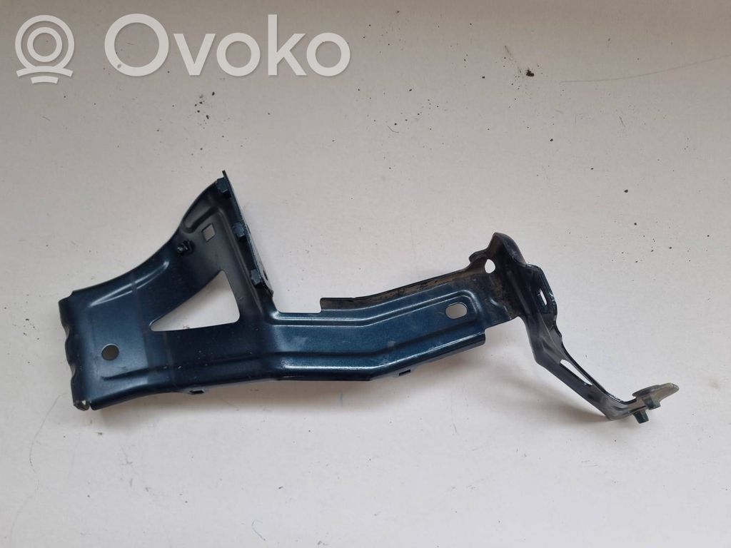 Audi e-tron Fender mounting bracket 