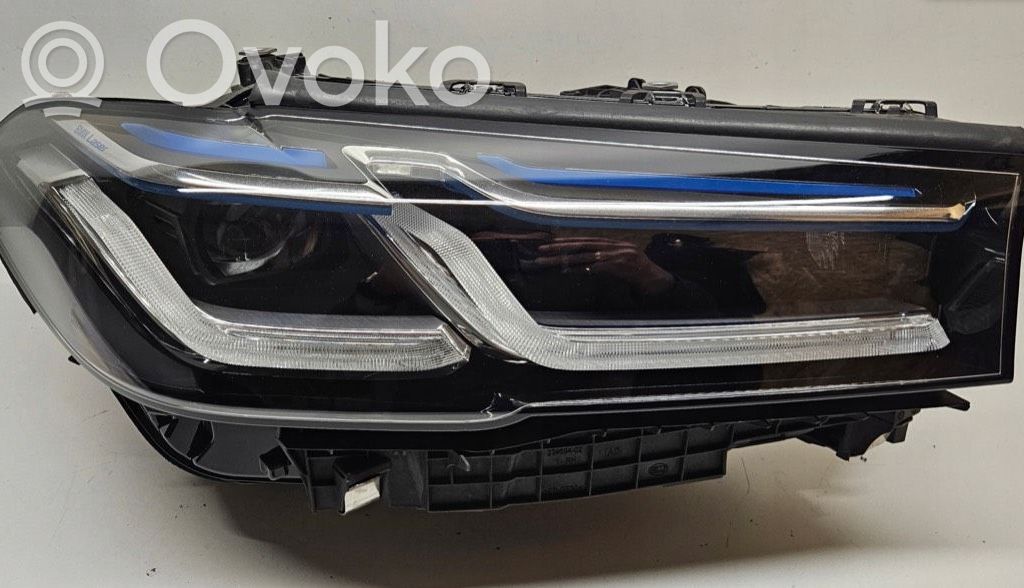 BMW 5 G30 G31 G38 Lampa przednia 