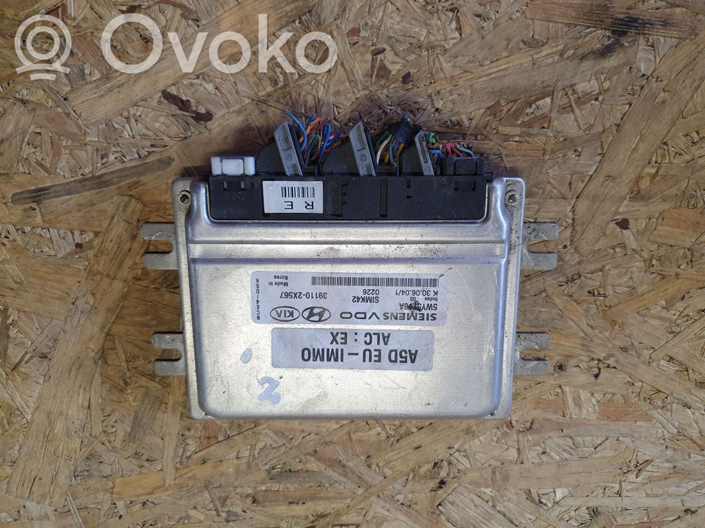 KIA Rio Engine control unit/module 