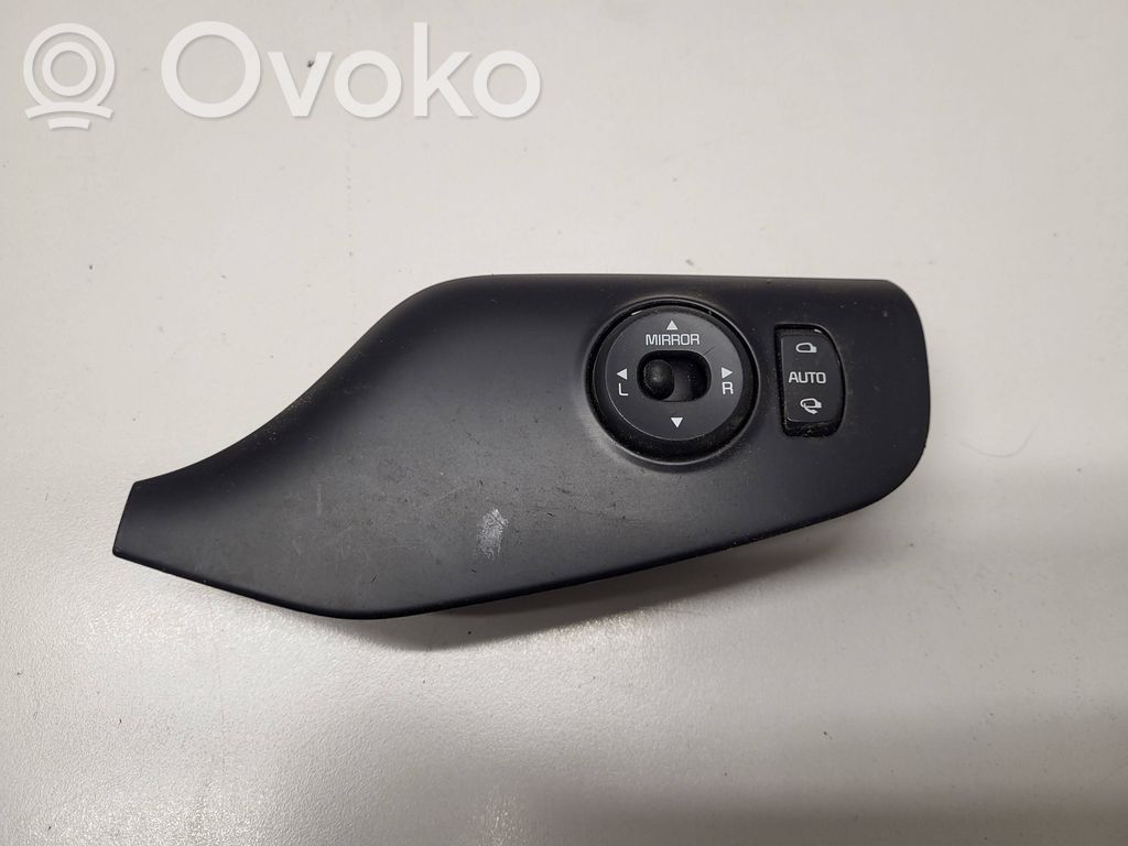 Wing mirror switch   49D4861000,93530A2950