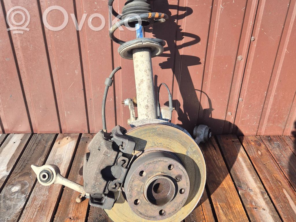 BMW 5 E39 Front wheel hub spindle knuckle 