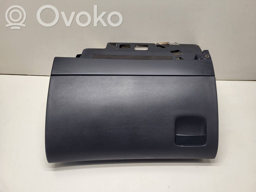 Hansikaslokero   4E1857096D