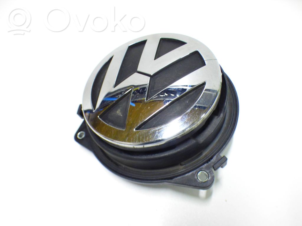 Volkswagen PASSAT CC Tailgate trunk handle 