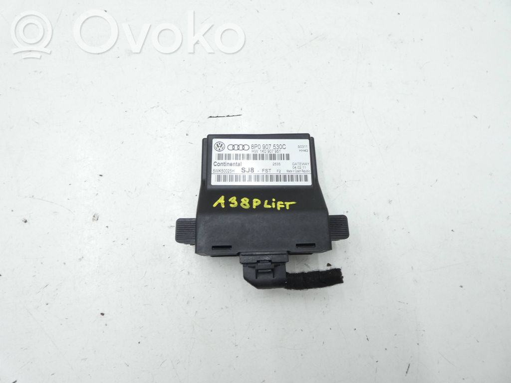 Audi A3 S3 8P Gateway control module 