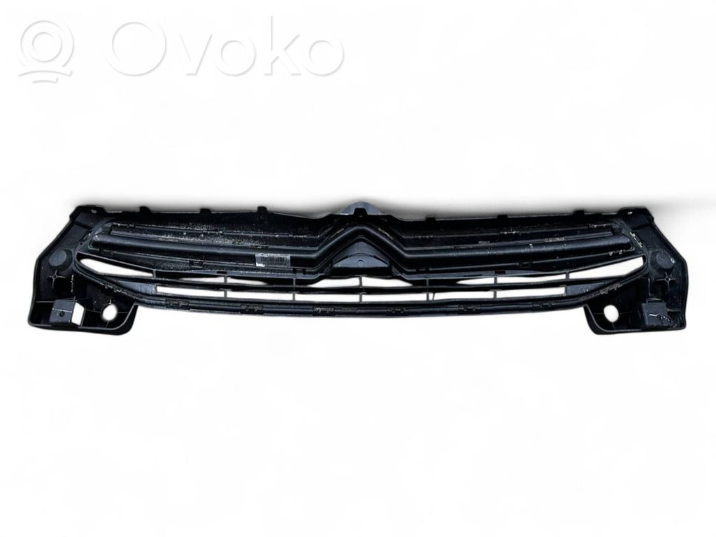 Front grill   9676957880