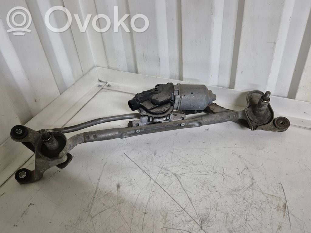 Mazda 5 Front wiper linkage and motor 