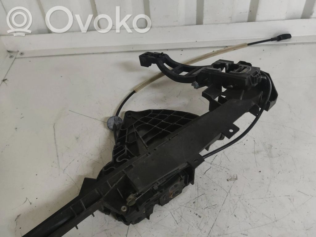 Ford Focus C-MAX Front door lock 