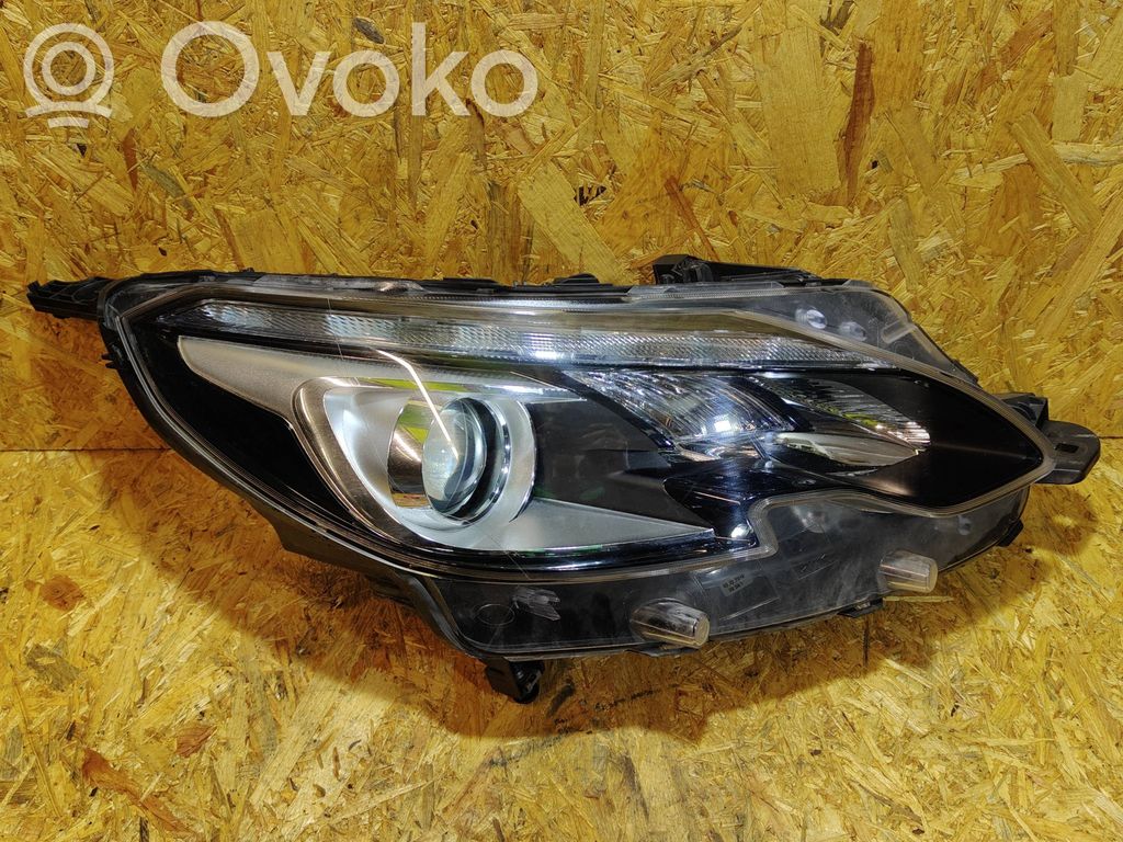 Peugeot 2008 I Headlight/headlamp 