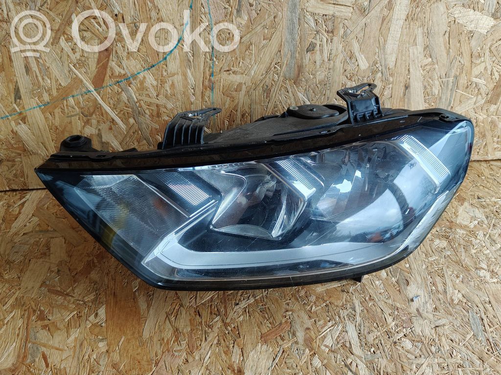 Audi A1 Headlight/headlamp 