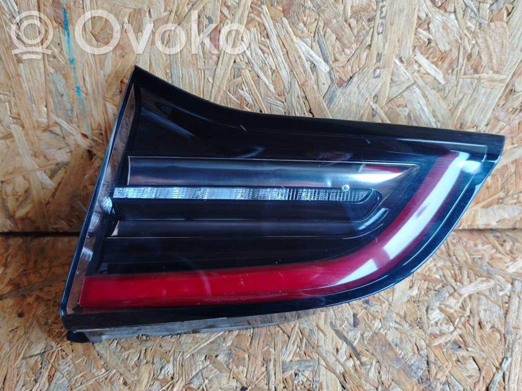 Tesla Model 3 Tailgate rear/tail lights 