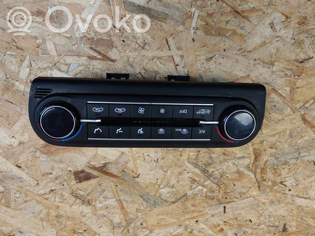 KIA Xceed Unidad de control climatización 