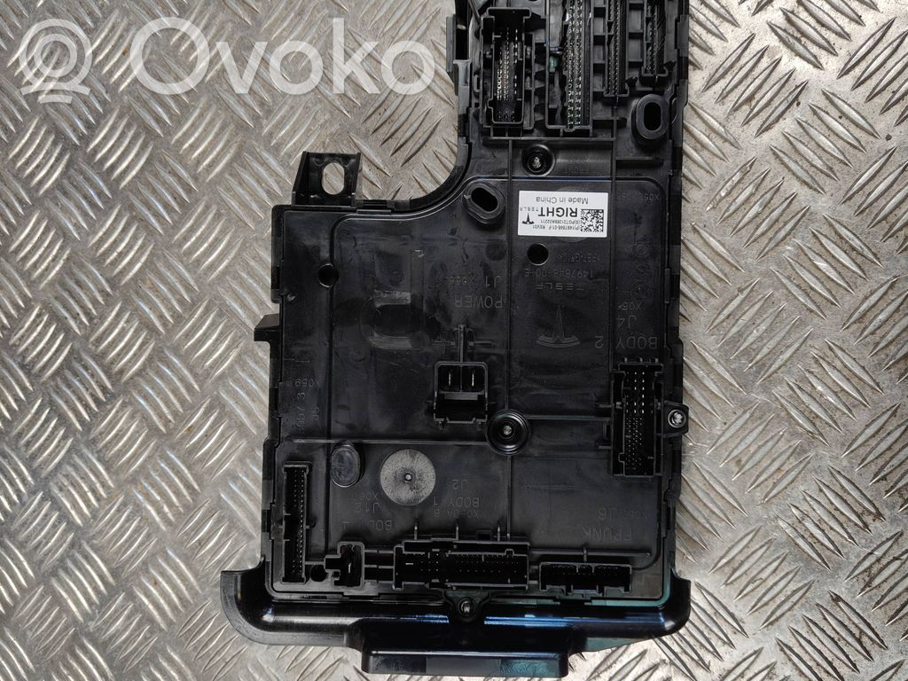 Tesla Model Y Модуль кузова 