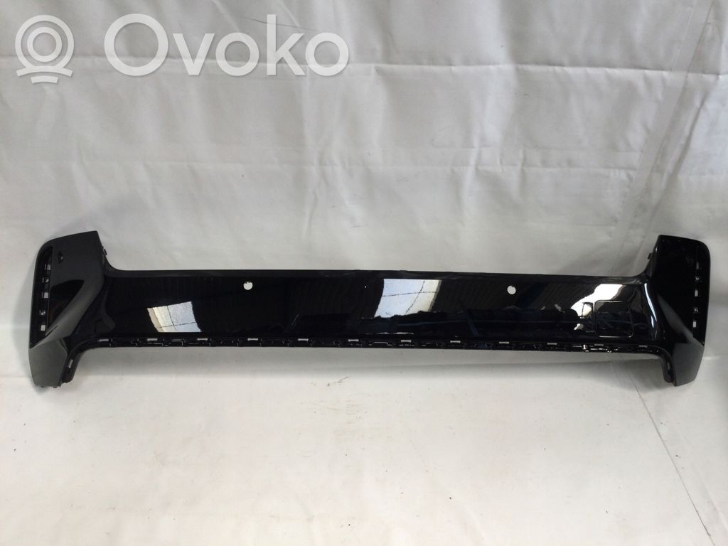 BMW X1 U11 Apakšējā bampera daļa 