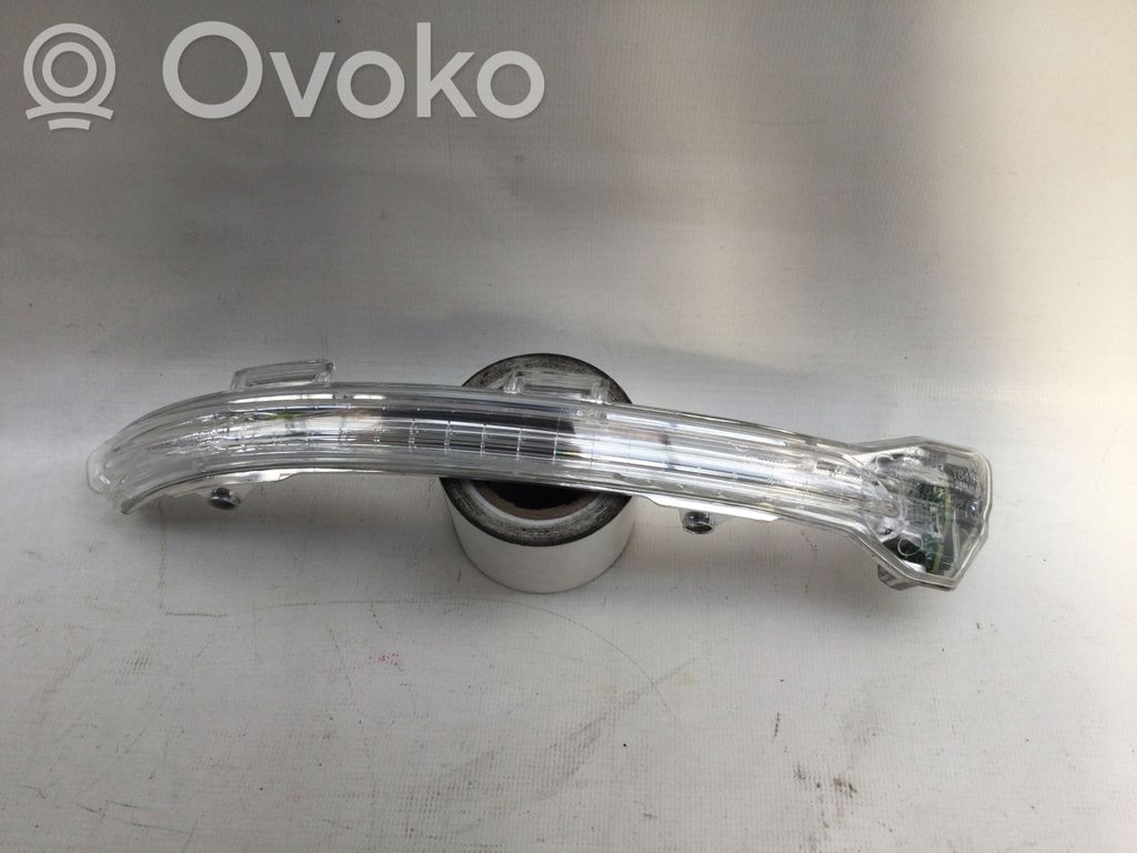 Volkswagen Golf VII Mirror indicator light 
