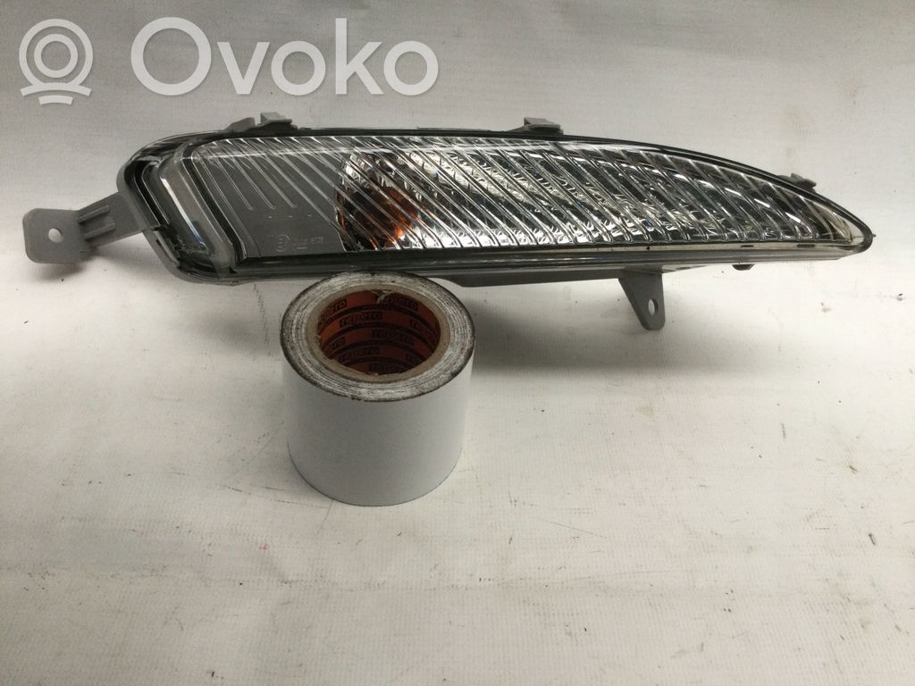 Opel Astra J Front indicator light 