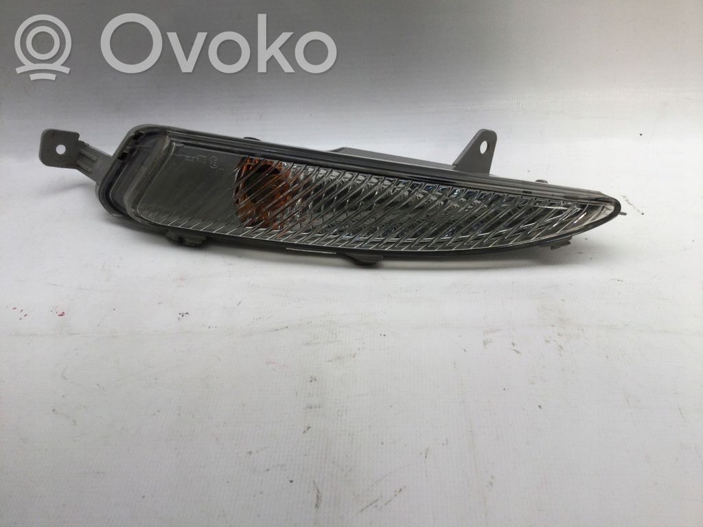 Opel Astra J Front indicator light 
