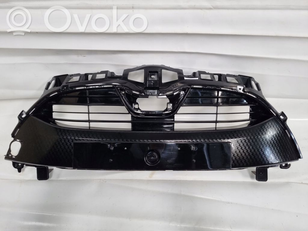 Toyota Yaris XP210 Maskownica / Grill / Atrapa górna chłodnicy 