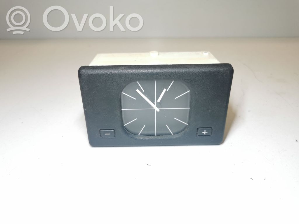 Clock   1374282