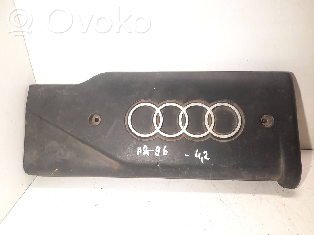Audi A8 S8 D2 4D Moottorin koppa 