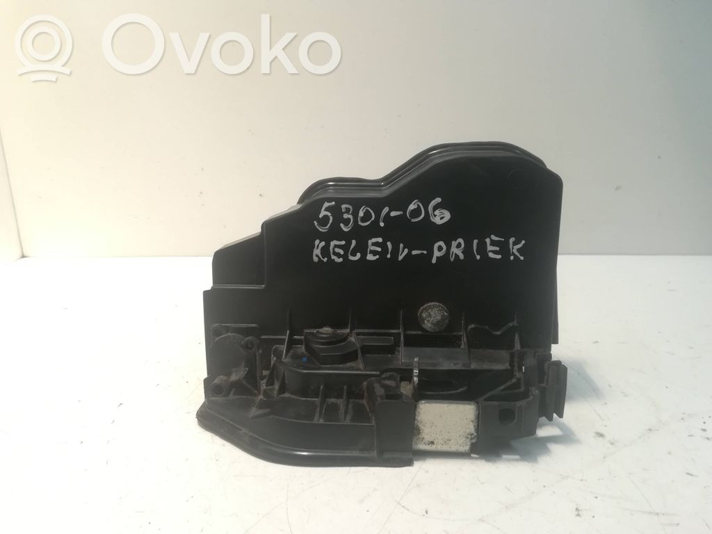 Etuoven lukko