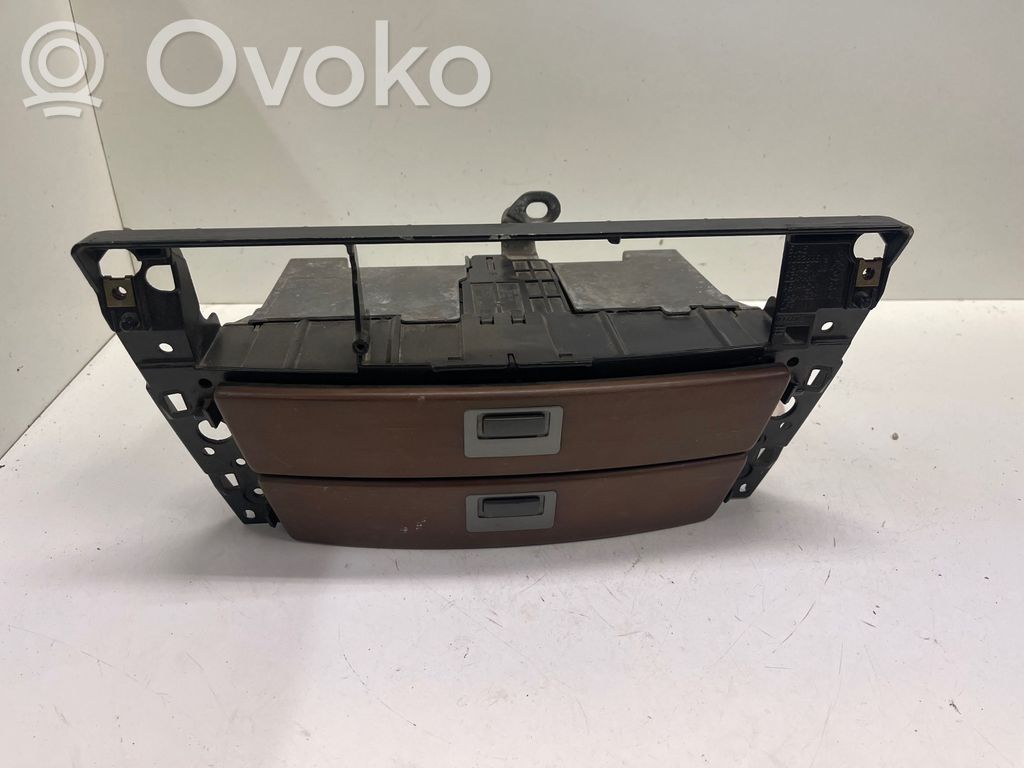 Glove box   51458261060,7032886