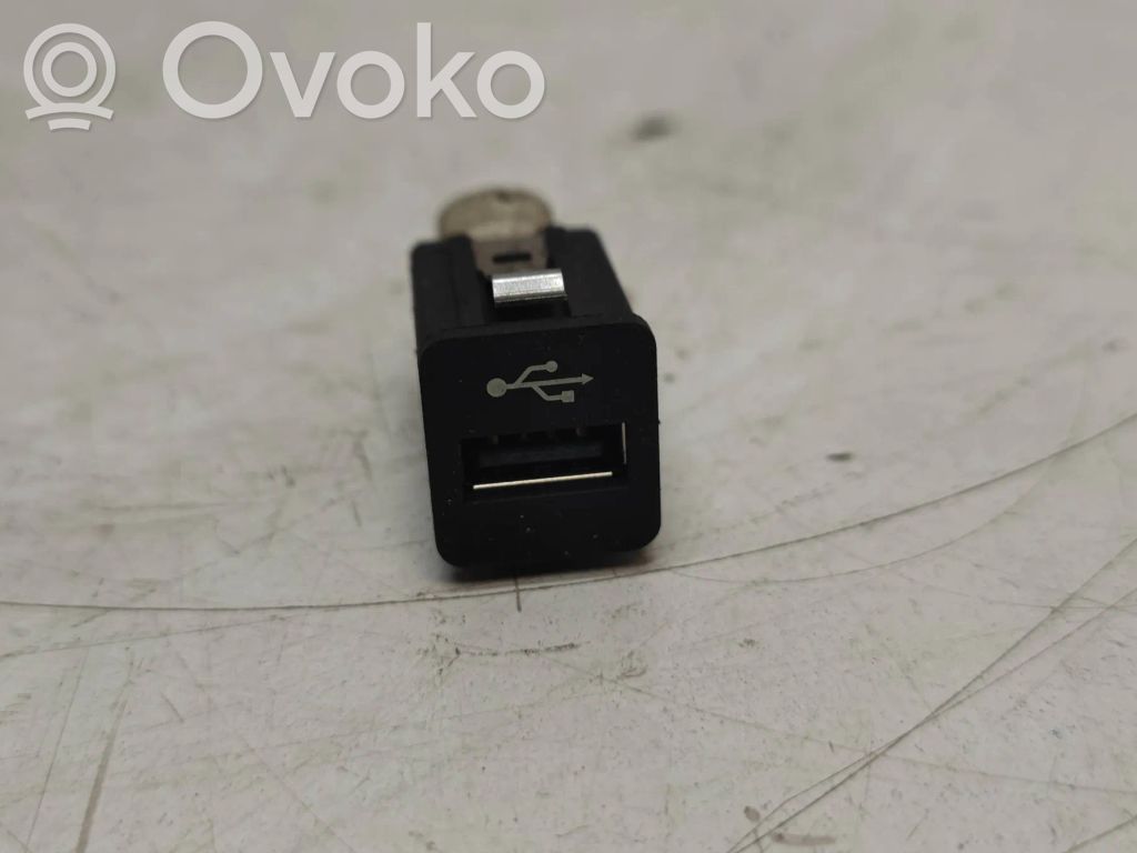 Разъем USB   6131916719601